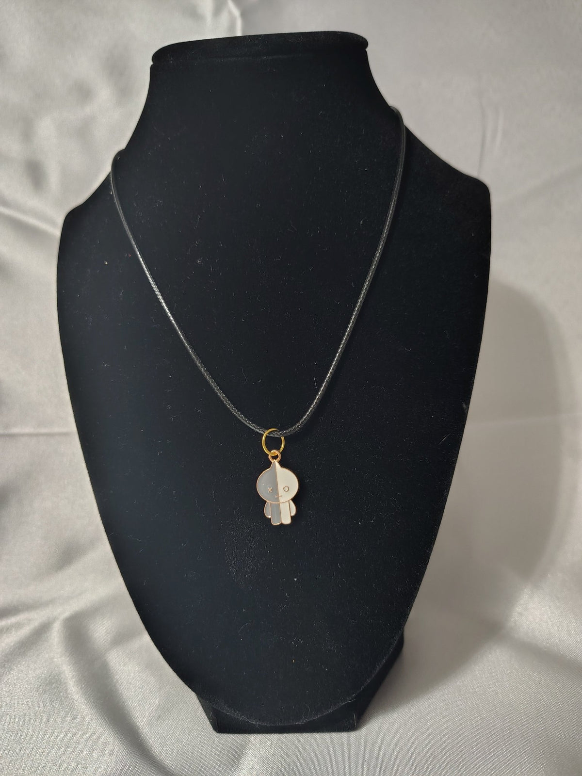BTS BT21 Van Pendant Necklace - BTS K-Pop Jewelry - Beyond The Shoppe