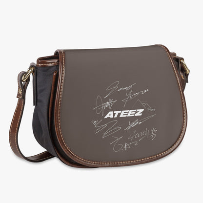 Ateez Signatures Flap Saddle Bag – Perfect Everyday Crossbody Purse - Chic & Cute Bag - Beyond The Shoppe