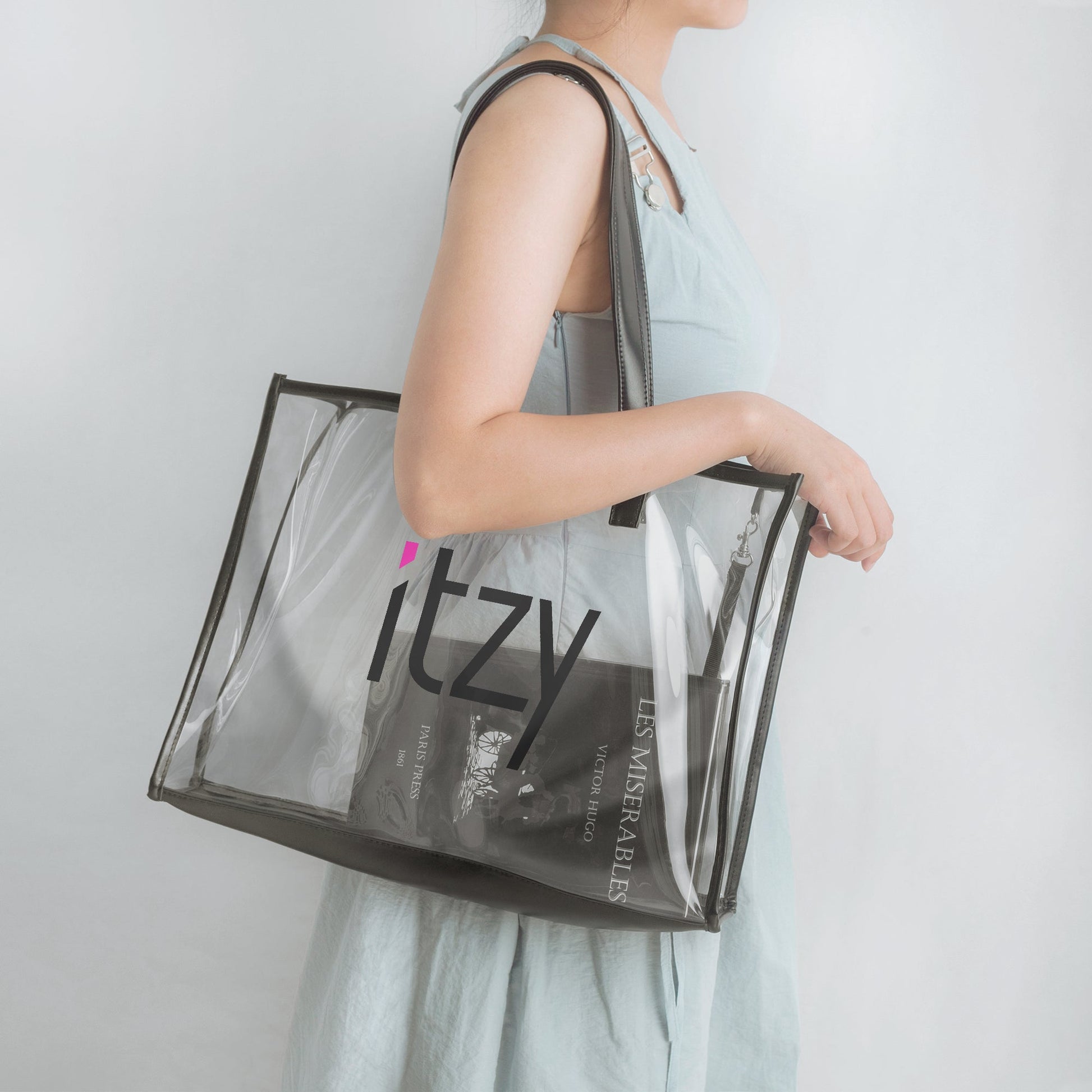 ITZY logo Large PVC Tote Bag – Transparent Concert Bag - Concert Purse - Concert Tote - Beyond The Shoppe